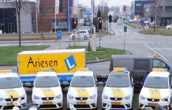 Aanhangerrijles BE bij Verkeersschool Ariesen in Veenendaal